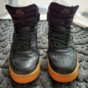 Nike Air Force 1 - High Top